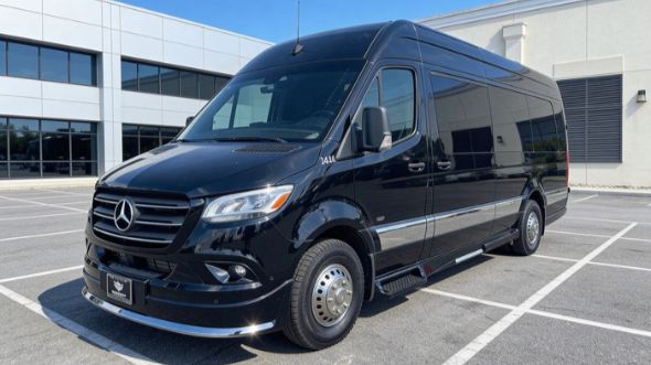 10 passenger sprinter van louisville